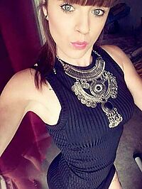 Rencontre adultère (près de Aurillac 15000) avec Hortense femme mature de 40 ans