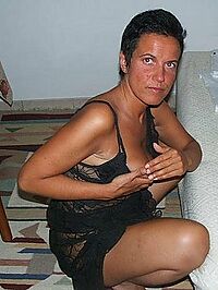 Rencontre libertine (près de Agen) avec Jeanne femme mûre de 46 ans